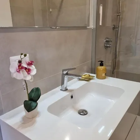 Nest Nel Cuore Del Centro Storico Di Διαμέρισμα