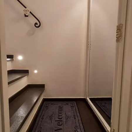 아파트 Nest Nel Cuore Del Centro Storico Di *